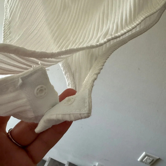 NEW! Zara White Cut Out Halter Ribbed Bodysuit - Picture 6 of 8